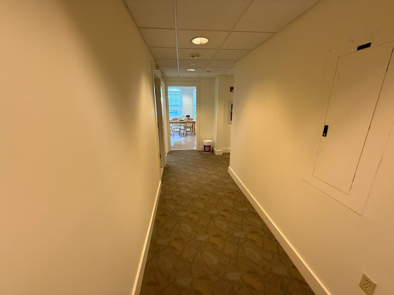 More Photos Of 61 N Main St, Branford Bank For Lease