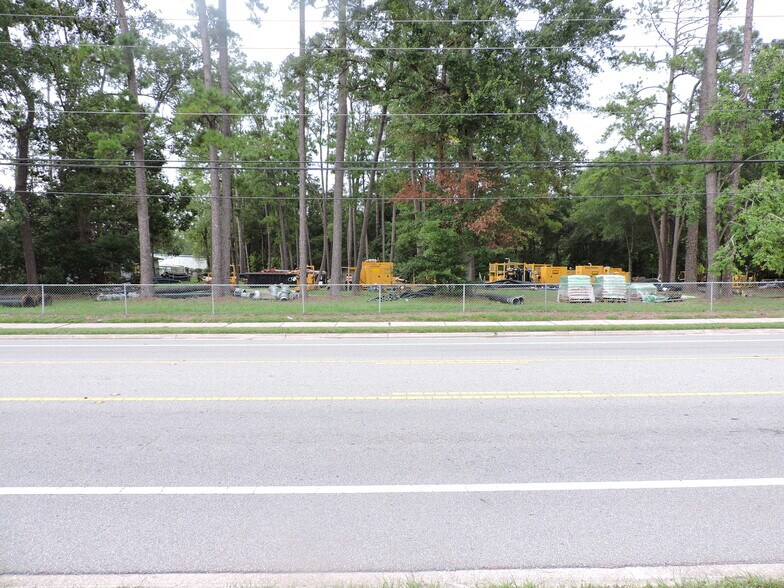 More Photos Of 7576 Wilson Blvd, Jacksonville Office For Sale