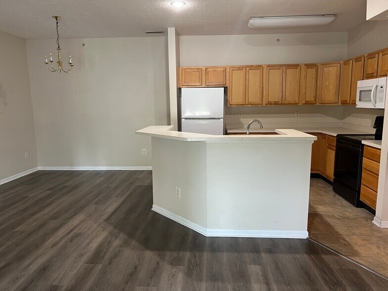 More Photos Of 6523 Dorothys Crk, Canal Winchester Apartments For Sale