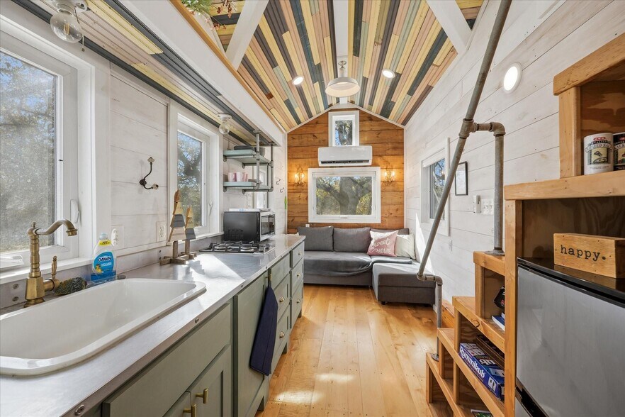 More Photos Of 8980 County Road 156, Bluff Dale Land For Sale