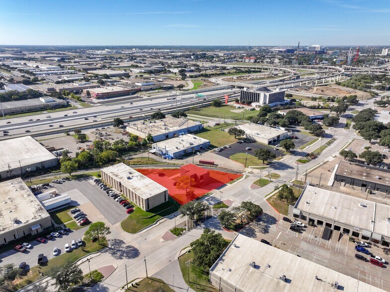 More Photos Of 824 Avenue H E, Arlington Office For Sale