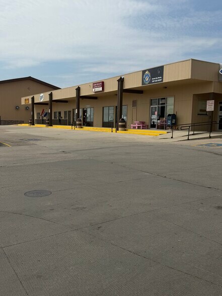 More Photos Of 719-731 Washington Blvd, Newcastle Storefront Retail Office For Sale