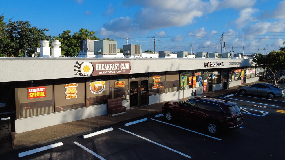 More Photos Of 2301 NE 5th Ave, Pompano Beach Freestanding For Sale