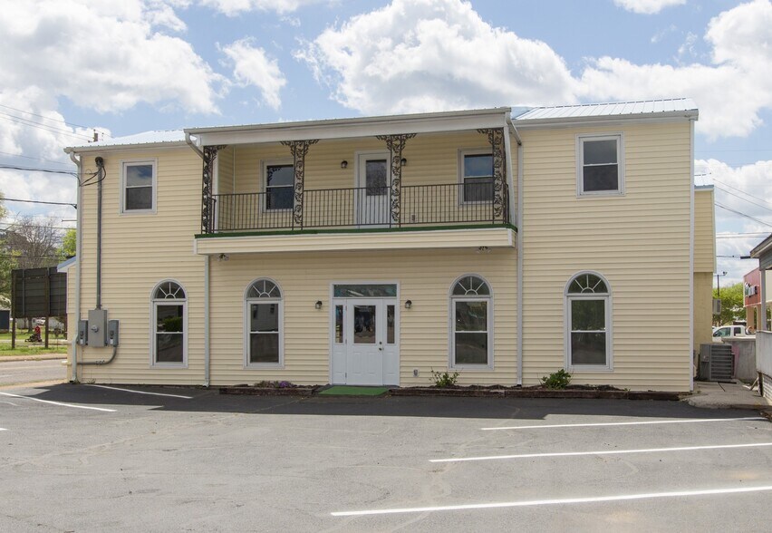 Primary Photo Of 815 Andrew Jackson Way NE, Huntsville Restaurant For Lease