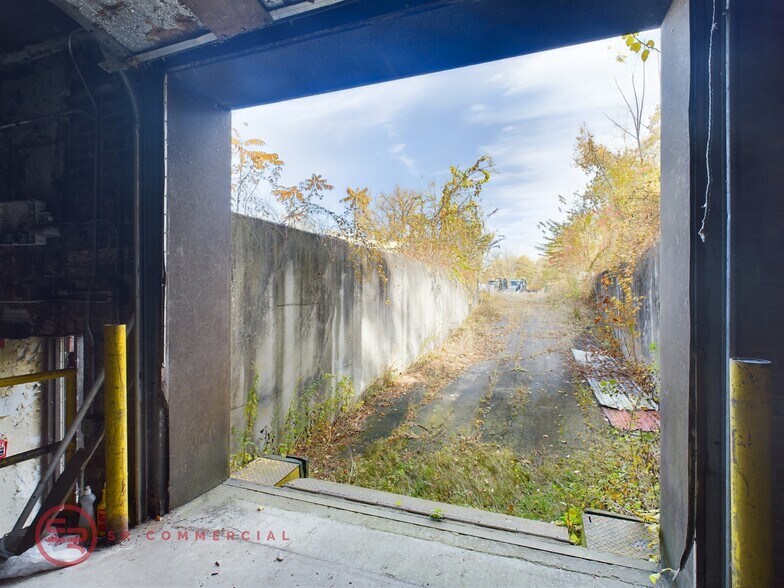 More Photos Of 30 Buckley Blvd, Chicopee Manufacturing For Lease