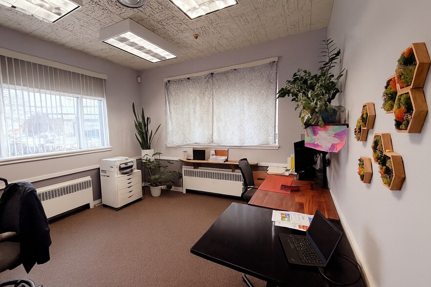 More Photos Of 5420 W State St, Milwaukee Distribution For Lease