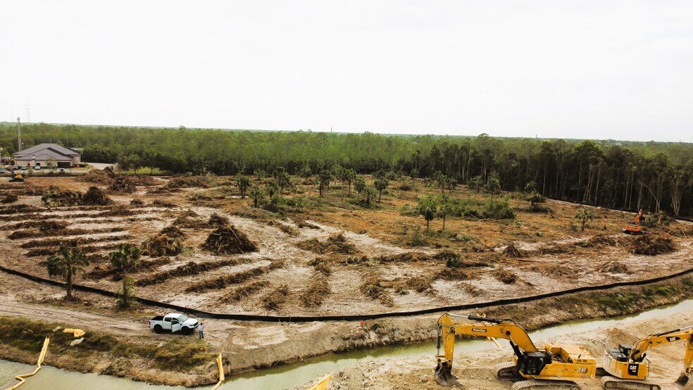 More Photos Of Collier Blvd & Beck Blvd, Naples Unknown For Lease