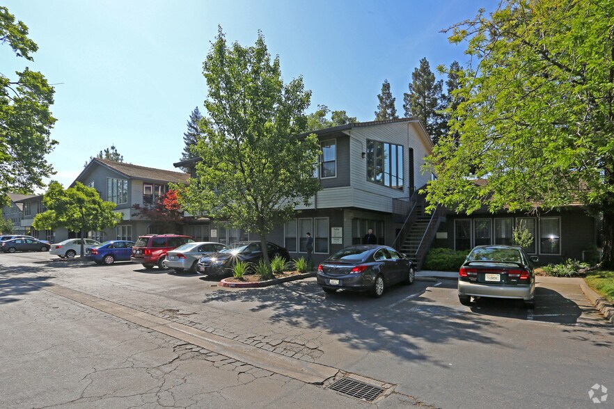 More Photos Of 3550-3552 Watt Ave, Sacramento Office Residential For Sale
