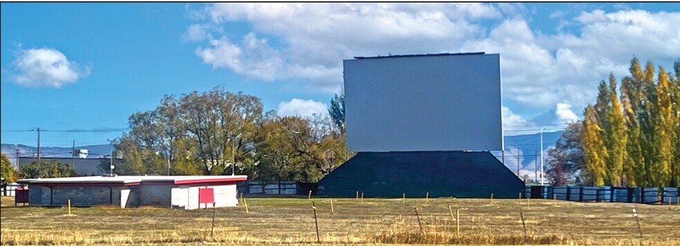 More Photos Of 404 20th st, La Grande Land For Sale