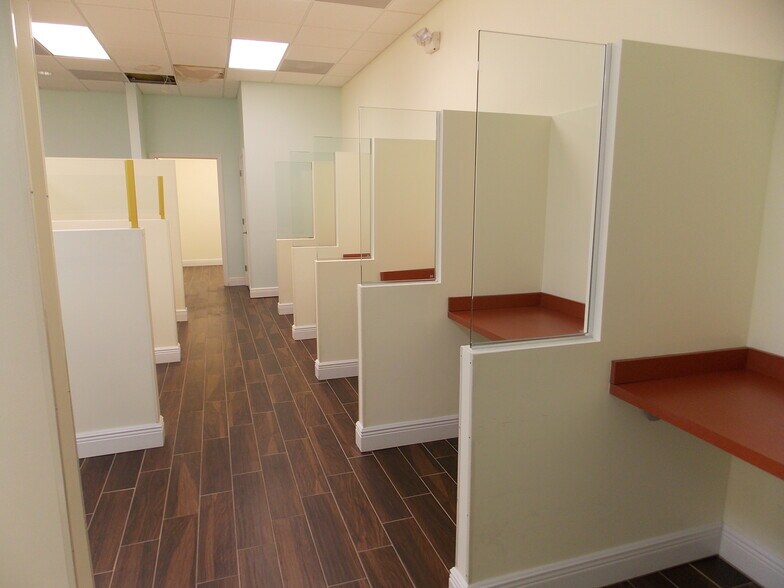 More Photos Of 7730 N Wickham Rd, Melbourne Office For Lease