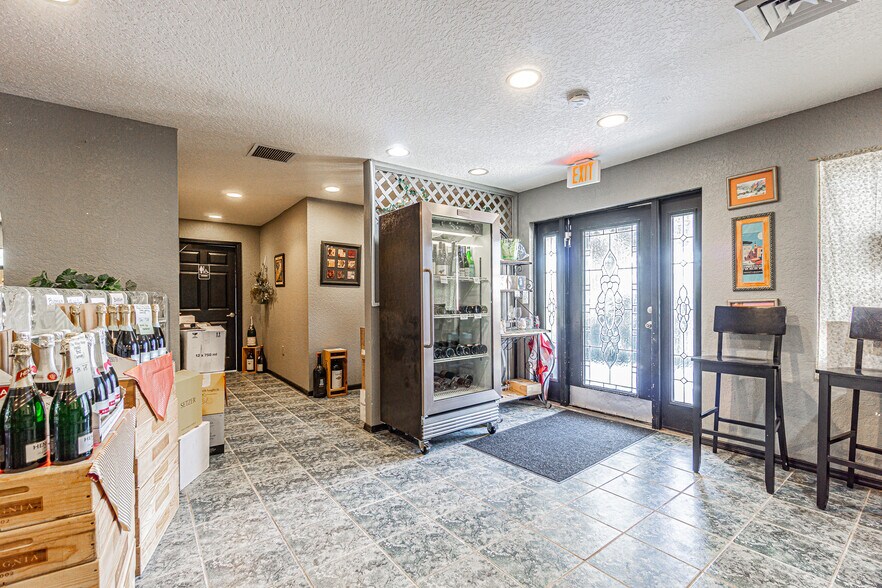 More Photos Of , Largo Unknown For Sale