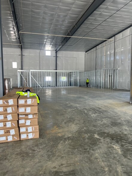 More Photos Of 6051 Fallard Dr, Upper Marlboro Warehouse For Sale