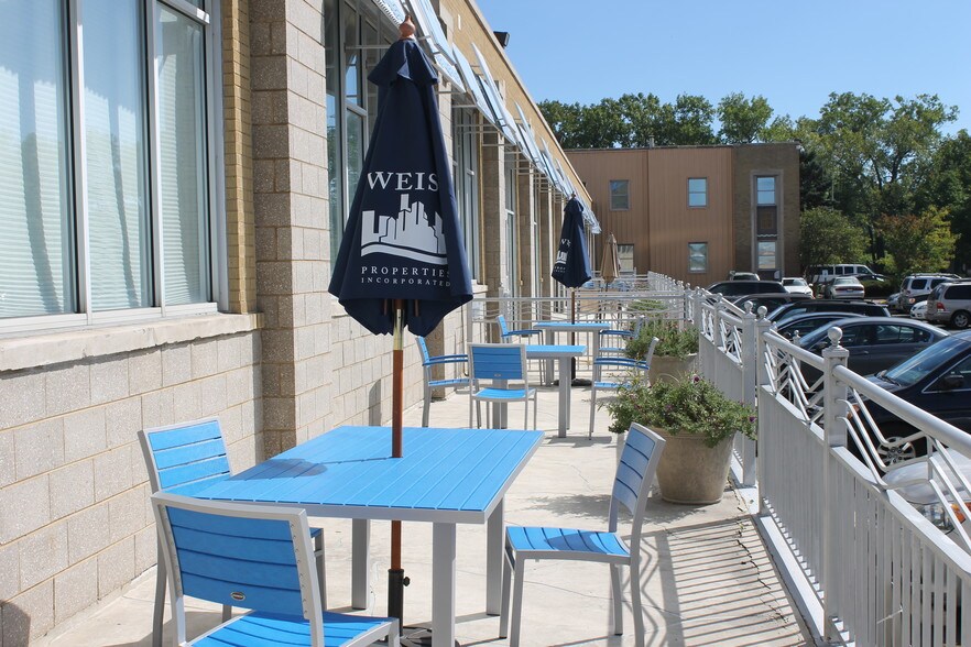 More Photos Of 8100-8180 N McCormick Blvd, Skokie Office Residential For Lease