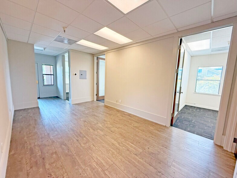 More Photos Of 1055 Broadway, Sonoma Office For Sale