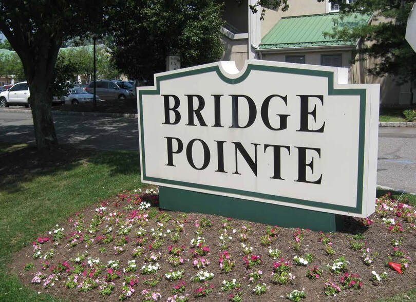 More Photos Of 51 Bridge St, Metuchen Office For Lease