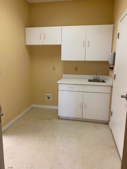 More Photos Of 3400 Kori Rd, Jacksonville Loft Creative Space For Sale