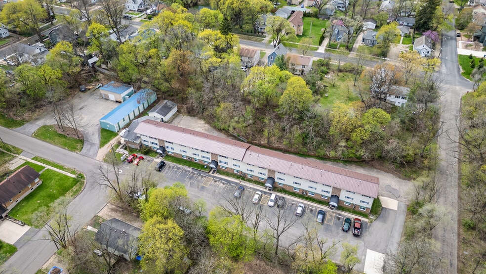 More Photos Of 525 N Arlington St, Kalamazoo Apartments For Sale