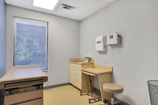 More Photos Of 12 Sammy McGhee Blvd, Jasper Office For Sale