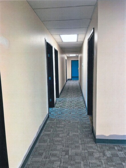 More Photos Of 1020 Woodman Dr, Dayton Medical For Lease