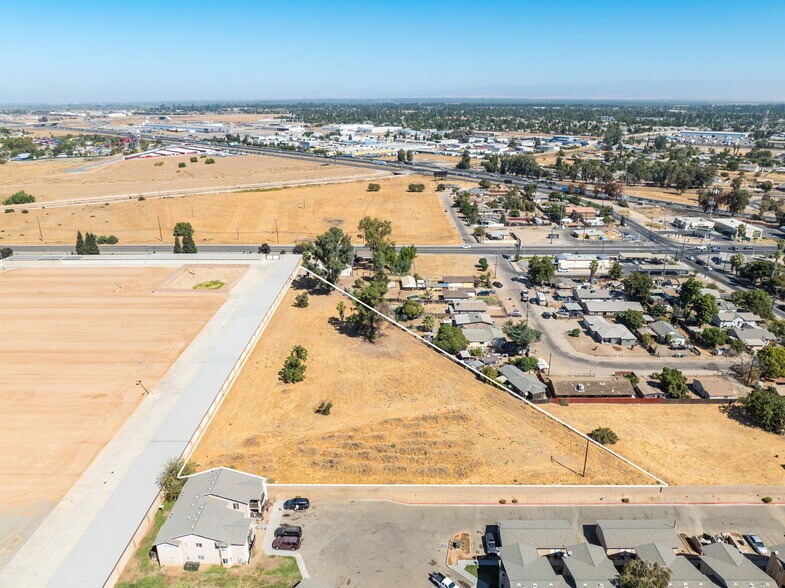 More Photos Of 5595 W Shaw Ave, Fresno Land For Sale