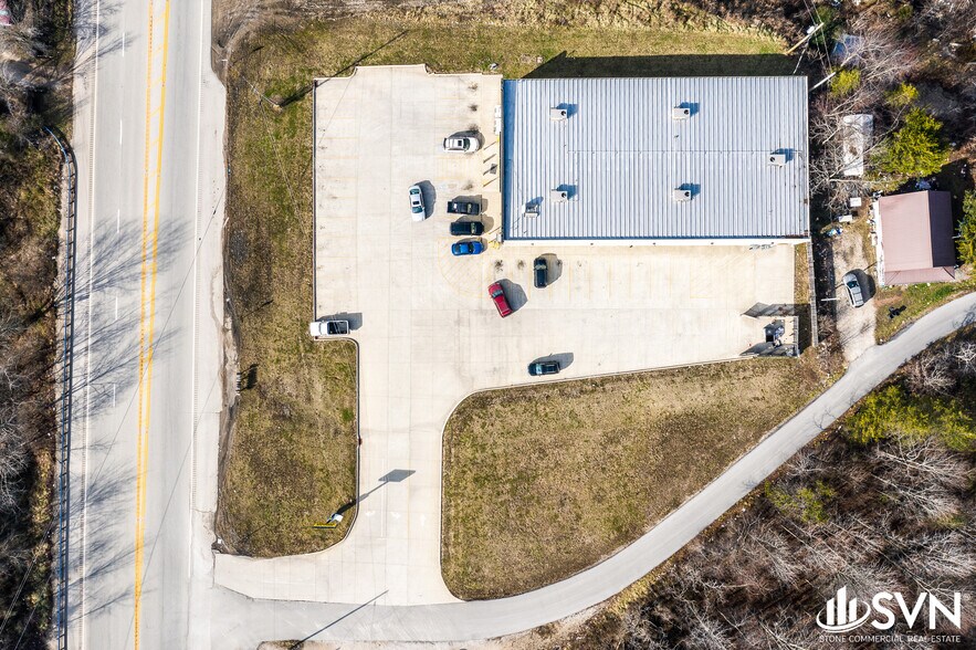 More Photos Of 15 Jr Furniture Rd, Irvine Freestanding For Sale