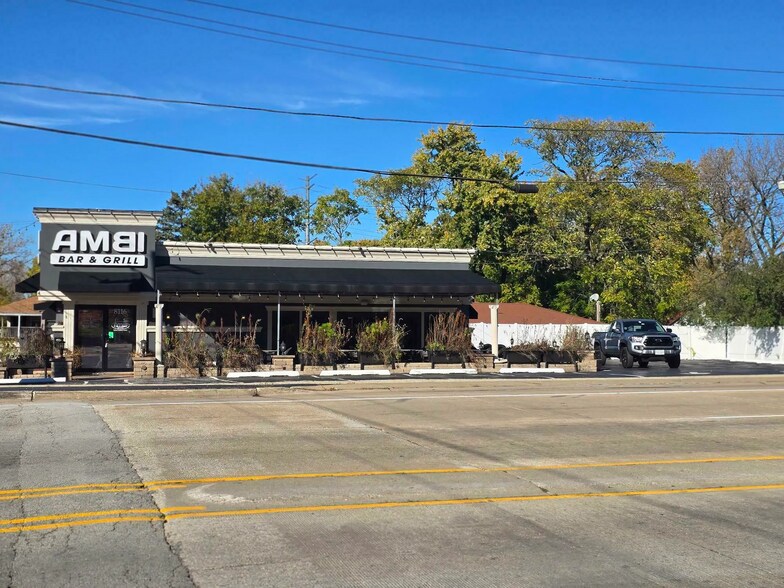 More Photos Of 8116 S Archer Ave, Willow Springs Restaurant For Lease