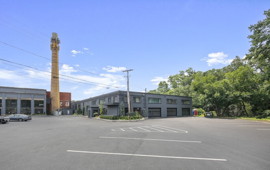 More Photos Of , Uxbridge Unknown For Sale