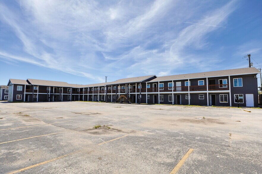 More Photos Of 1727 Main St, La Marque Apartments For Sale