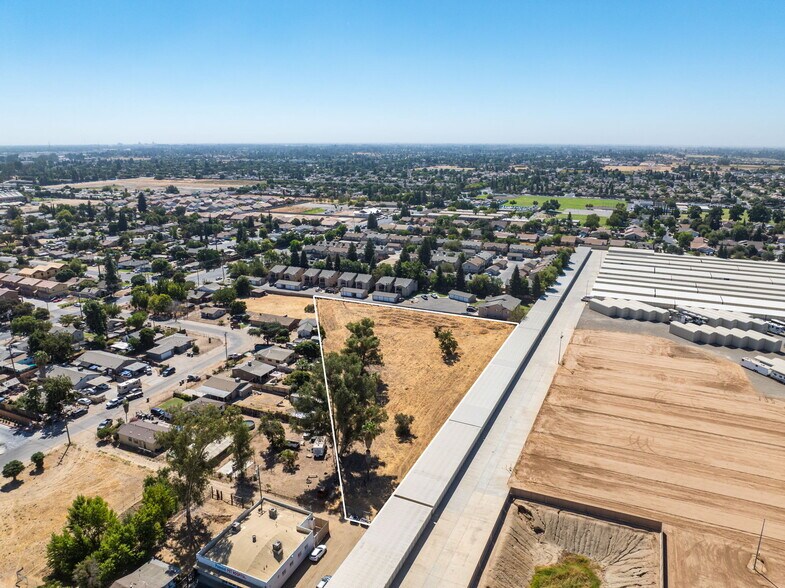 More Photos Of 5595 W Shaw Ave, Fresno Land For Sale