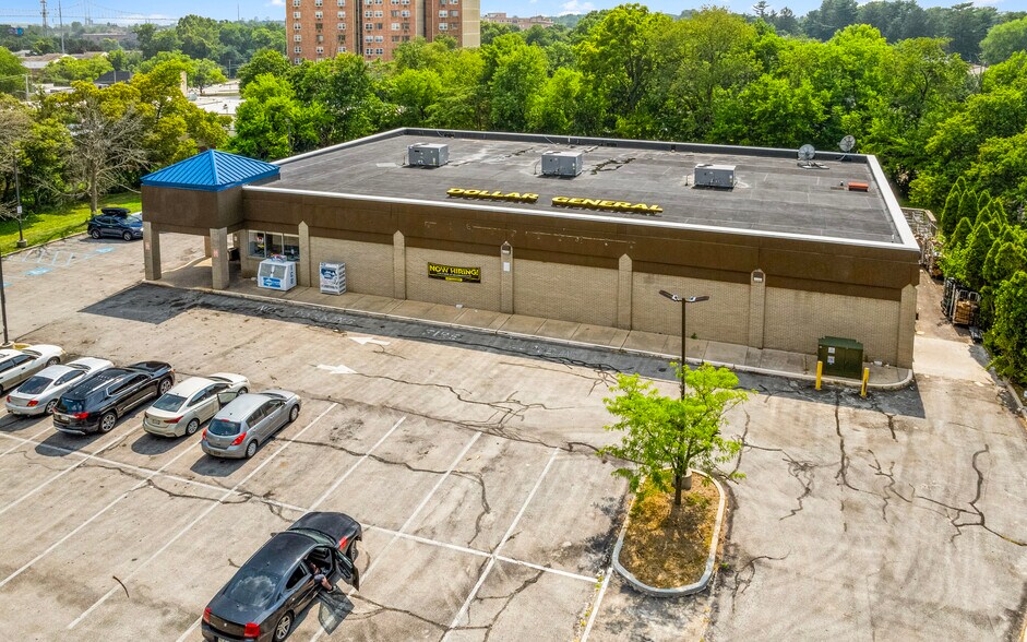 More Photos Of 1600 Edgmont Ave, Chester Freestanding For Sale