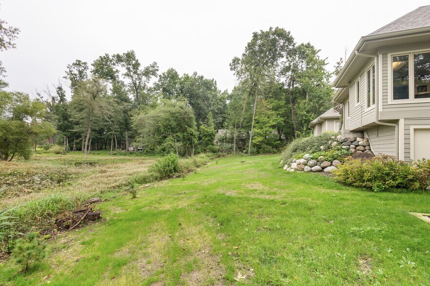 More Photos Of 3850 Glenkerry Ct, Portage Medical For Sale