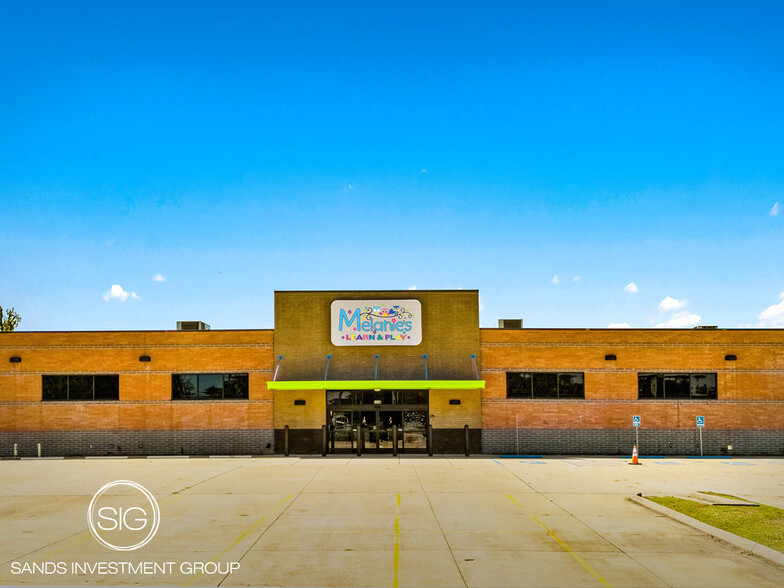 Primary Photo Of 5590 Barksdale Blvd, Bossier City Storefront For Sale