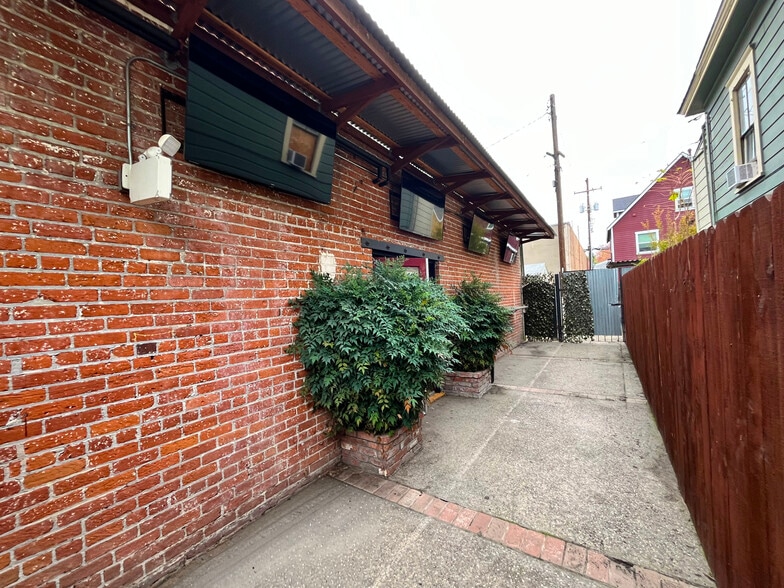 More Photos Of , Sacramento General Retail For Sale