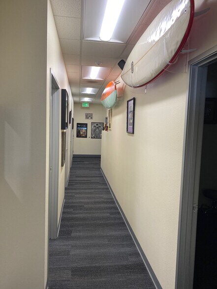 More Photos Of 2800-2820 Roosevelt St, Carlsbad General Retail For Lease