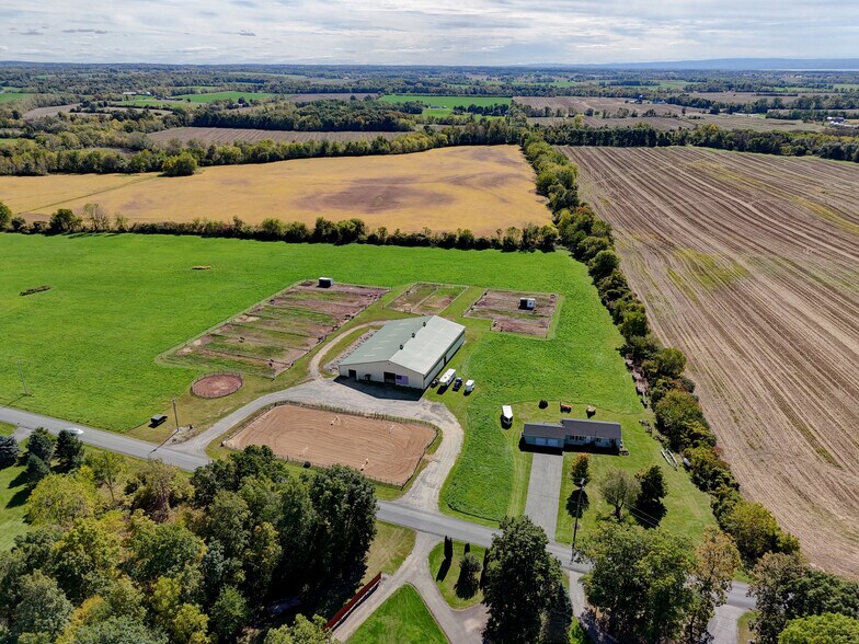 More Photos Of 1262 Fitzpatrick Rd, Auburn Specialty For Sale