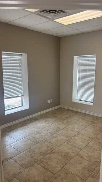 More Photos Of 3115 N County Road 1107, Midland Warehouse For Lease