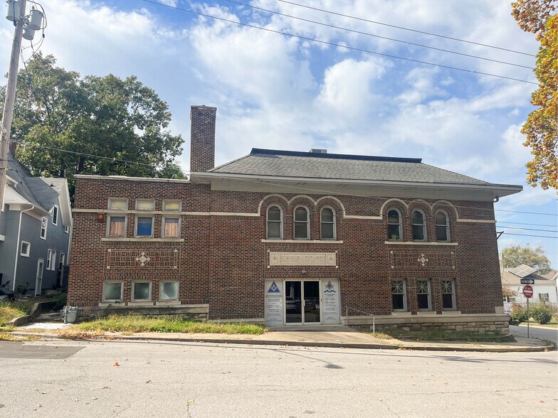More Photos Of 3001 Connor Ave, Kansas City Specialty For Sale