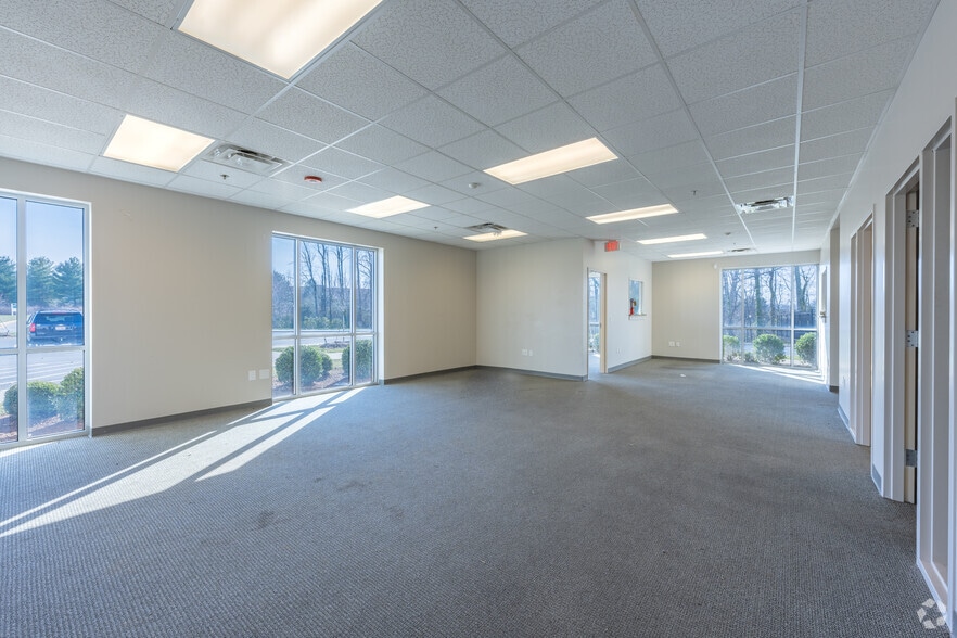 More Photos Of 2350 Park Center Dr, Mebane Warehouse For Lease