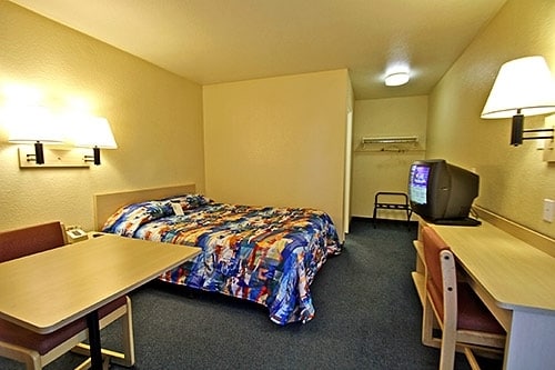More Photos Of 16901 Stoddard Wells Rd, Victorville Hotel For Sale