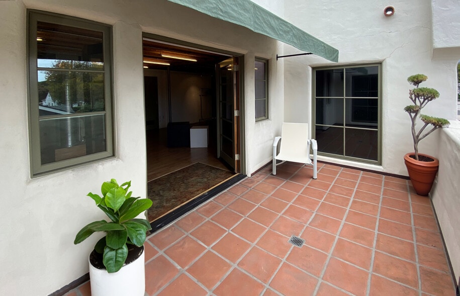 More Photos Of 820 E Montecito St, Santa Barbara Office Residential For Lease
