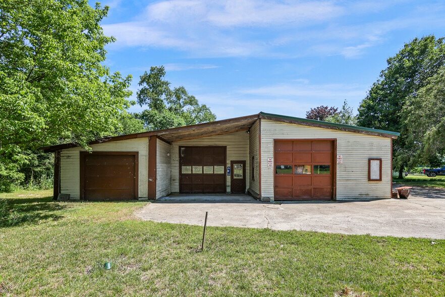 Primary Photo Of 2010-2012 Clayton Mill Rd, Mill River Specialty For Sale