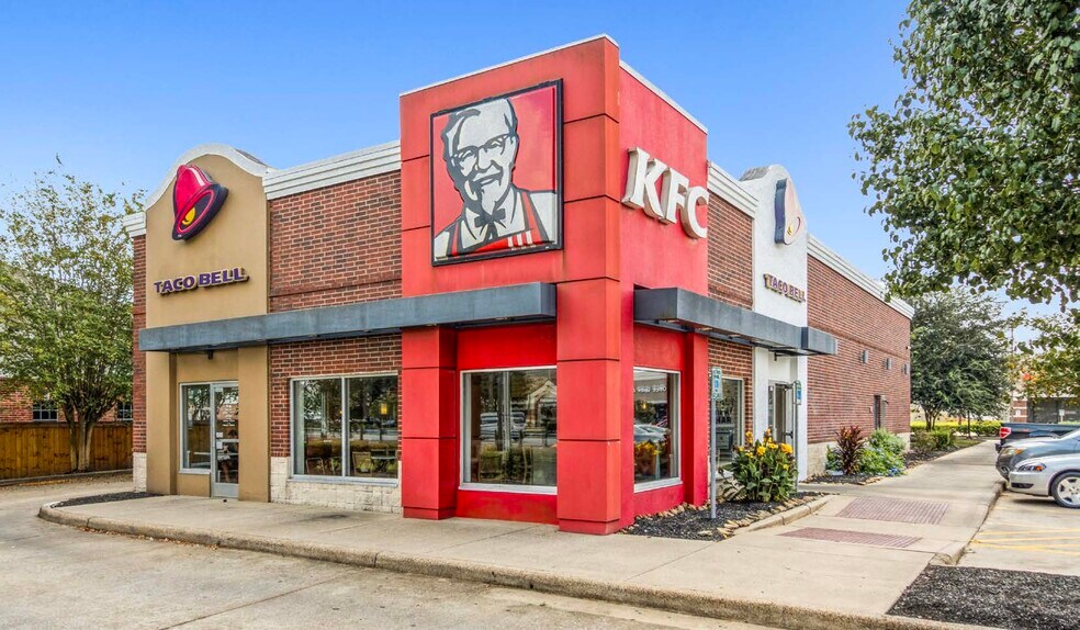 Primary Photo Of 10034 Broadway St, Pearland Fast Food For Sale