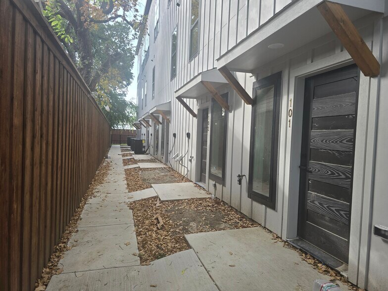 More Photos Of 2230 Shea Rd, Dallas Apartments For Sale