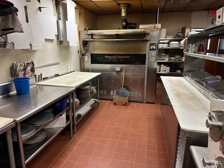 More Photos Of 8341 Grand Ave, River Grove Restaurant For Sale