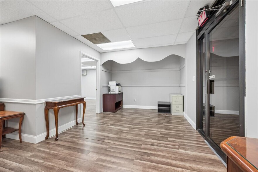 More Photos Of 51 Mount Bethel Rd, Warren Office For Lease