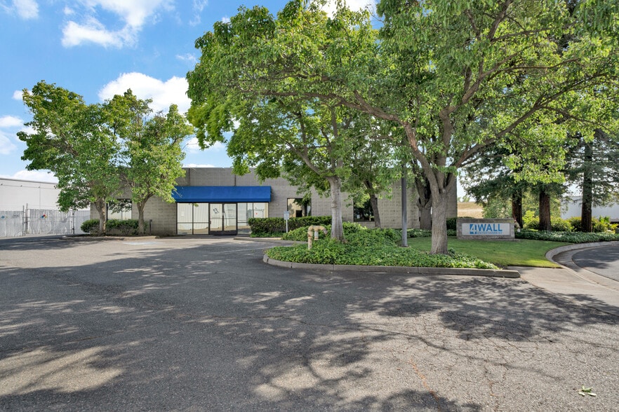 More Photos Of 4081 Seaport Blvd, West Sacramento Warehouse For Lease