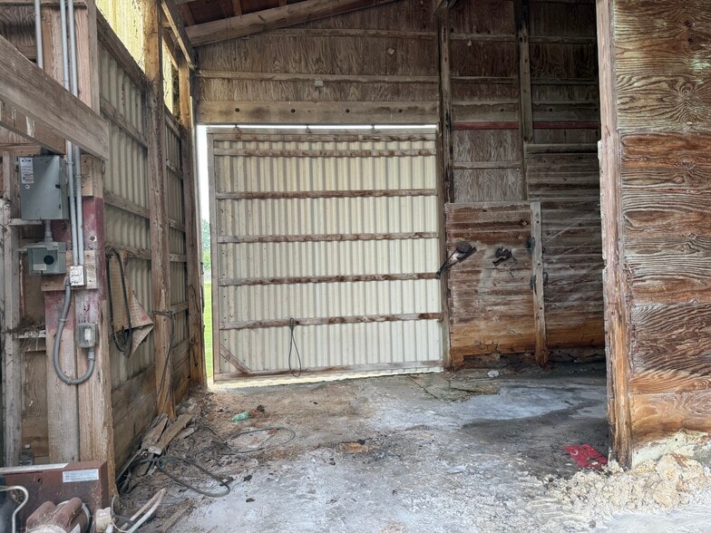 More Photos Of 4911 Terra Ceia Road, Pantego Industrial For Sale