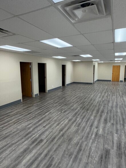More Photos Of 509 Willin Way, Mount Sterling Office For Lease