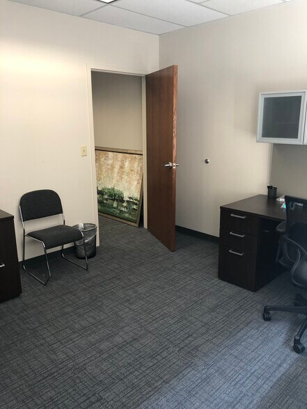 More Photos Of 22 N Front St, Memphis Office For Lease