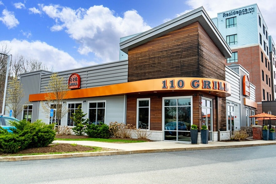 More Photos Of 170 Forbes Rd, Braintree Restaurant For Sale